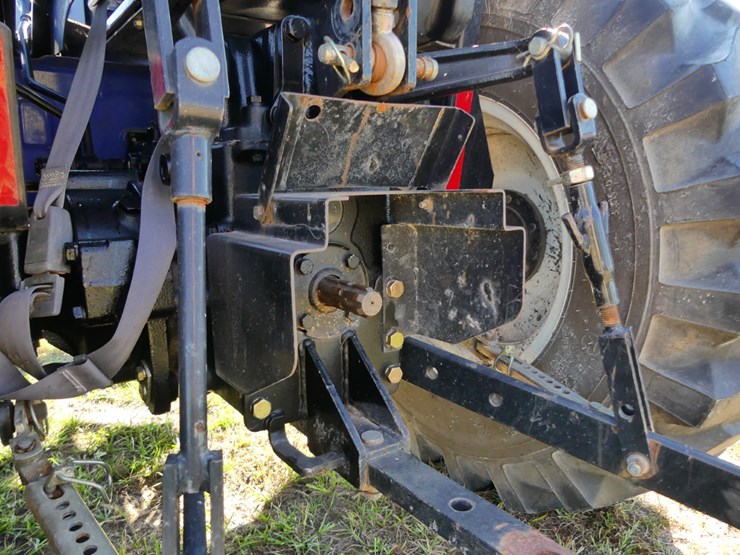 2016-new-holland-workmaster-37-image-6