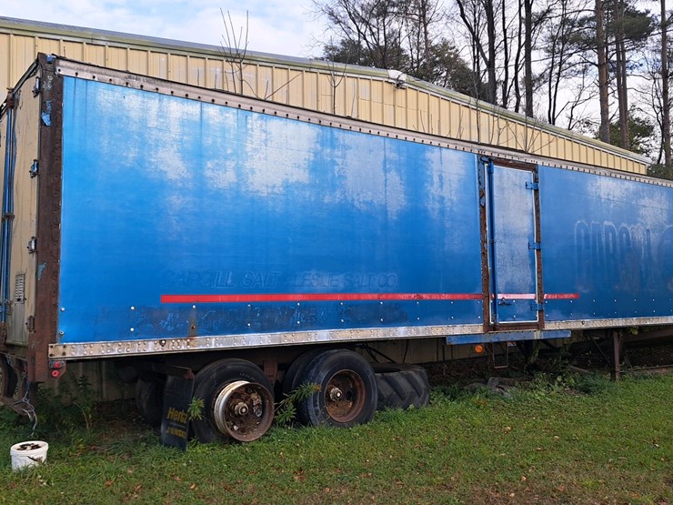 #701-•-53'-semi-trailer-and-contents-image-2