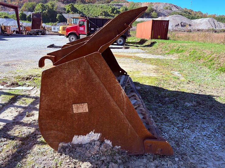 smooth-bucket-attachment-image-10