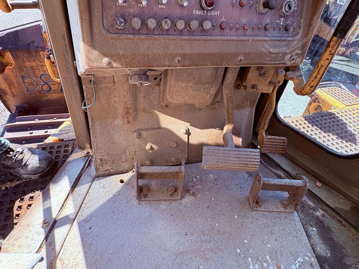 1985-caterpillar-d8l-image-59