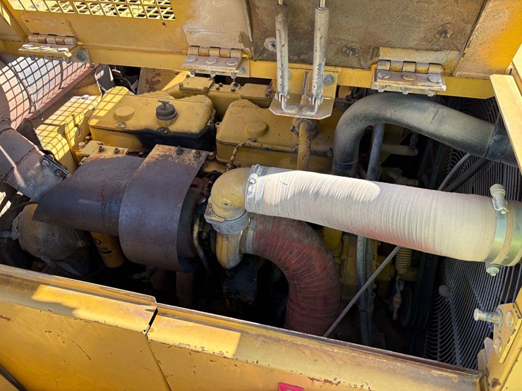 1999-caterpillar-375l-image-58