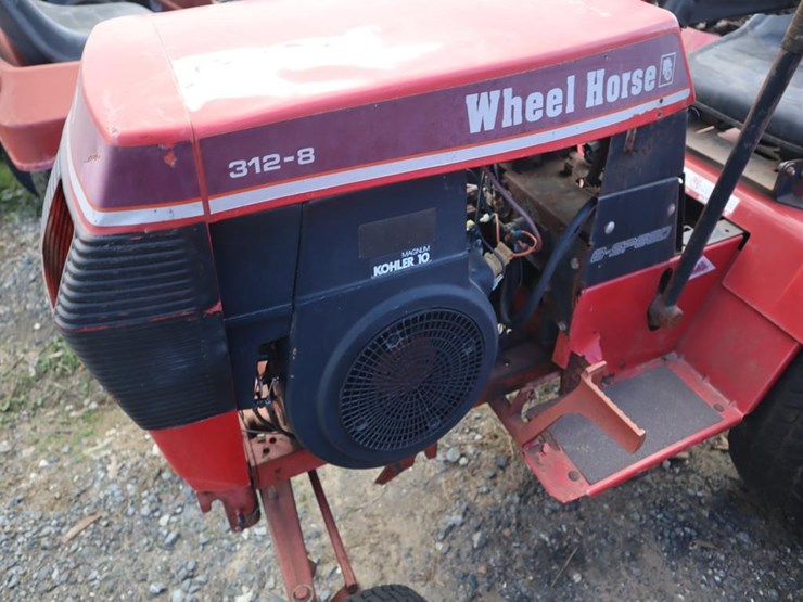 wheel-horse-lawn-&-garden-tractor-image-14