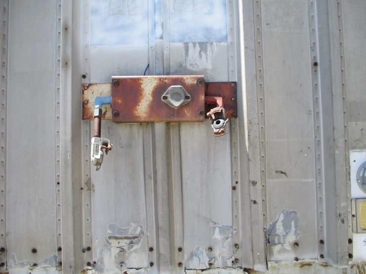 1974-strick-trailer-image-9