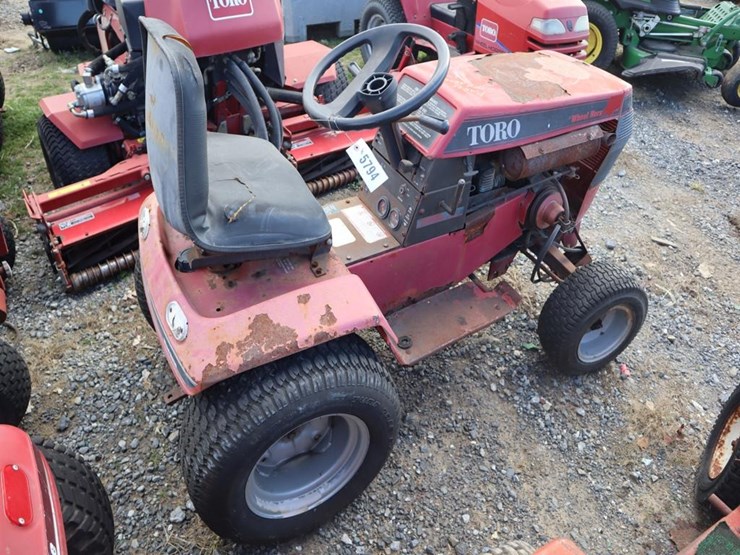 wheel-horse-lawn-&-garden-tractor-image-8