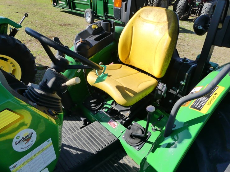 2022-john-deere-5055e-image-13
