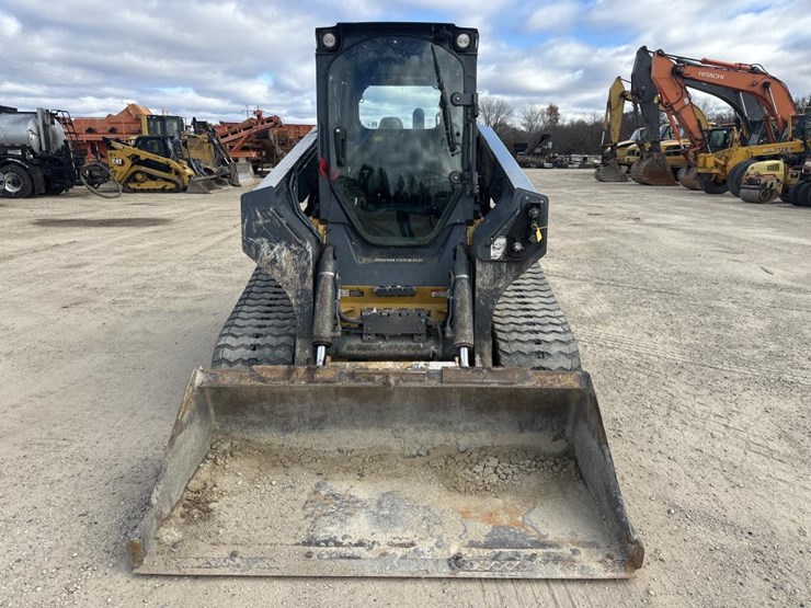 2019-deere-331g-image-8