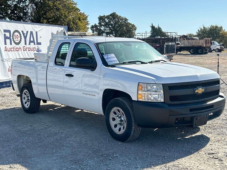 2013-chevrolet-silverado-1500-image-4
