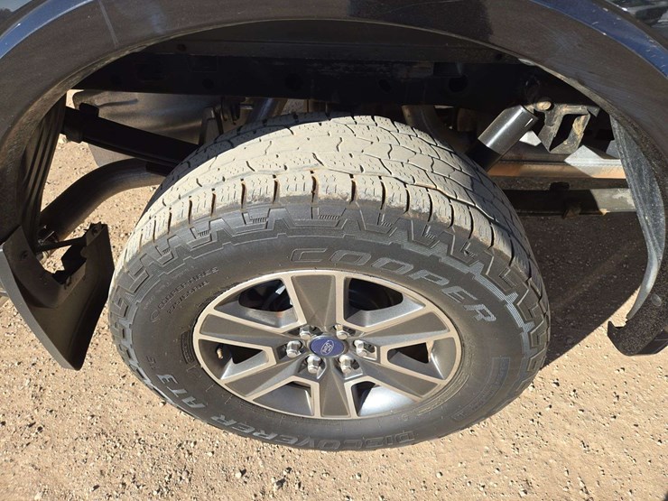 2016-ford-f150-lariat-image-8