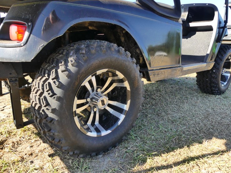 ez-go-golf-cart-image-6