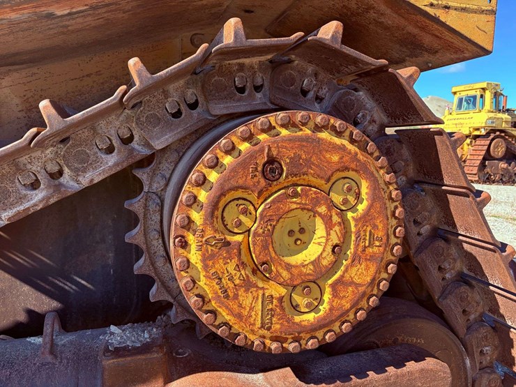 1985-caterpillar-d8l-image-8