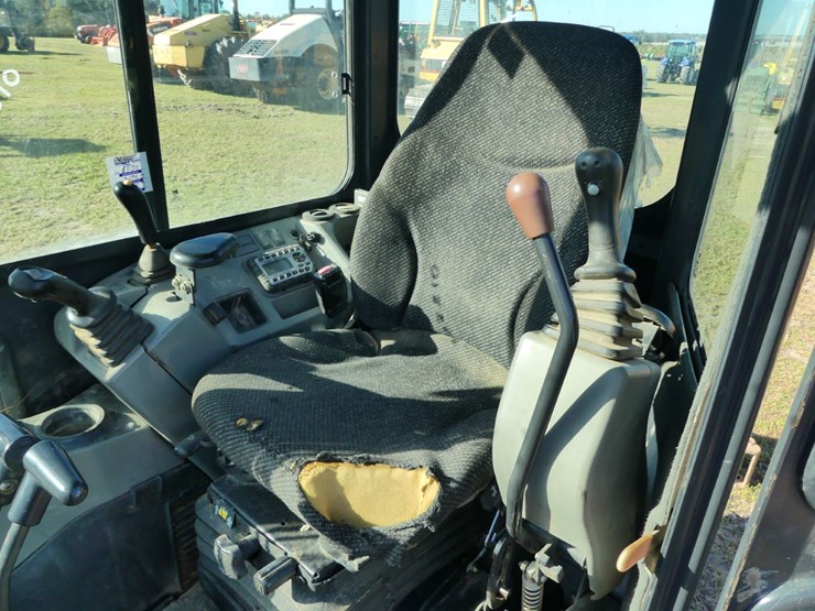 2014-bobcat-e35-image-11