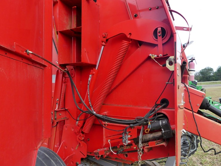 massey-ferguson-1745-image-7