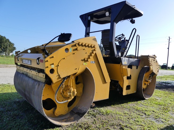 caterpillar-cb54xw-image-3