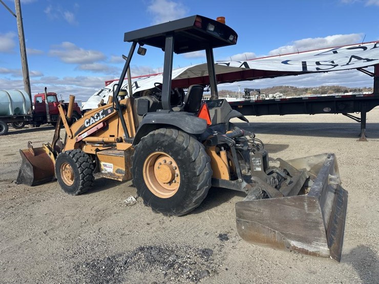 2008-case-570l-xt-image-3