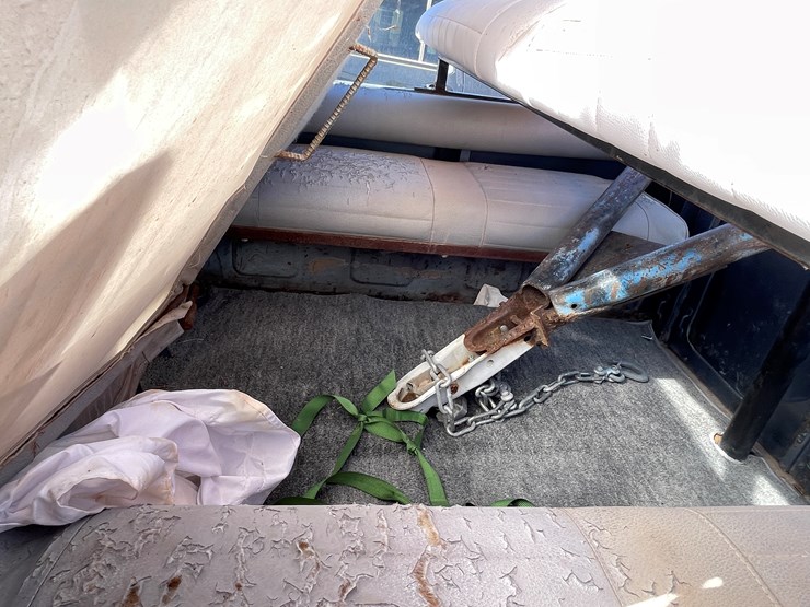 1965-nissan-patrol-image-28