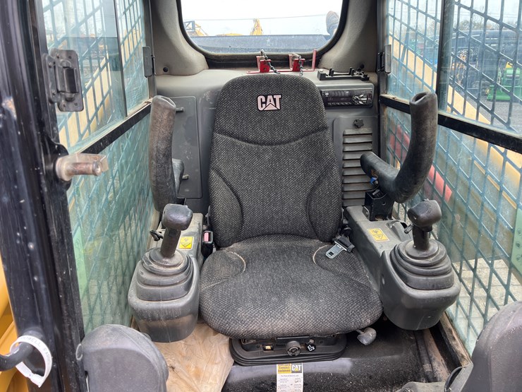 caterpillar-279d-image-13