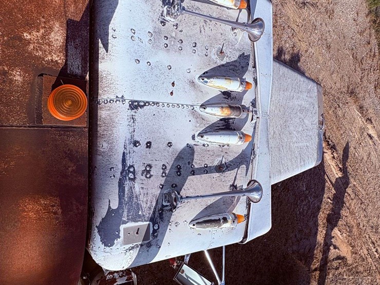 freightliner-t/a-water-truck-image-34