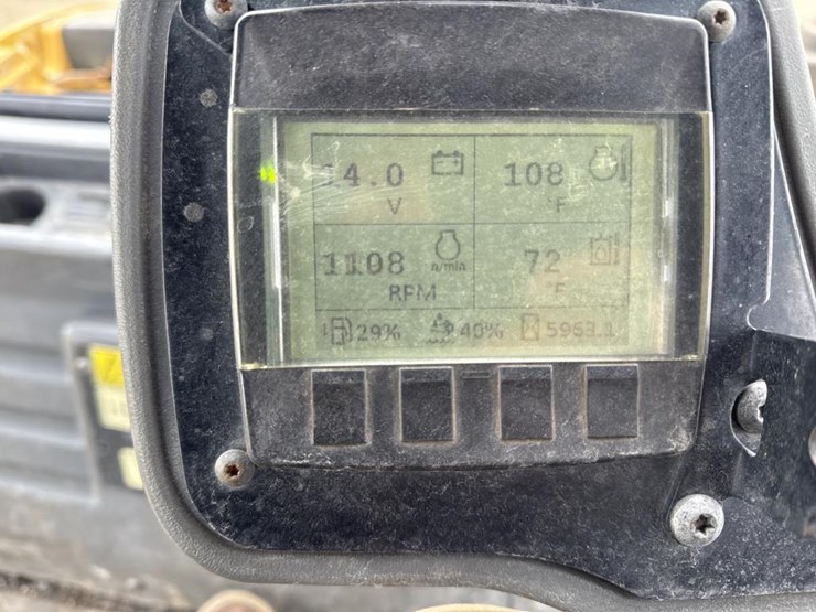 caterpillar-cb64b-image-34