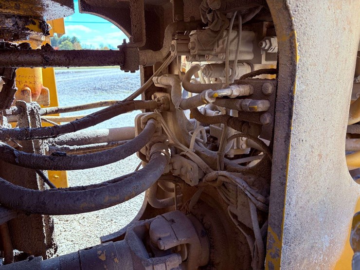 2001-caterpillar-988g-image-38