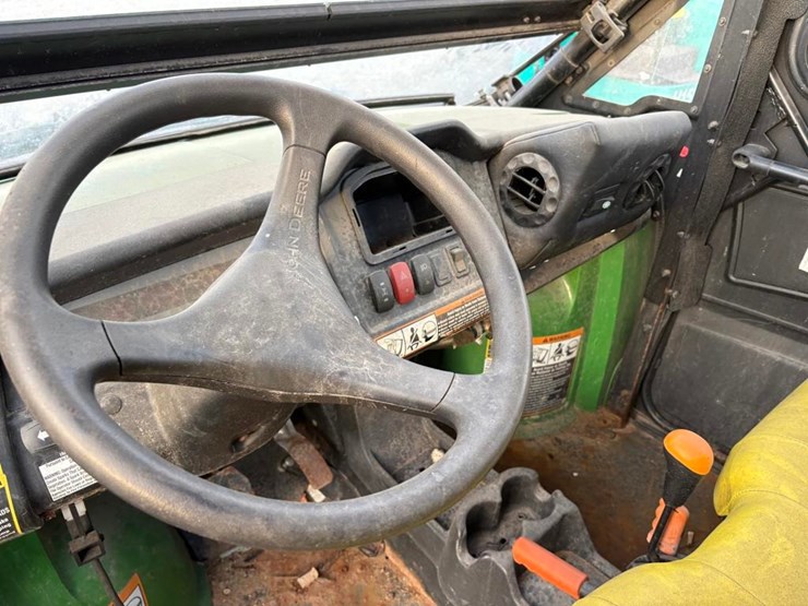 john-deere-gator-image-14