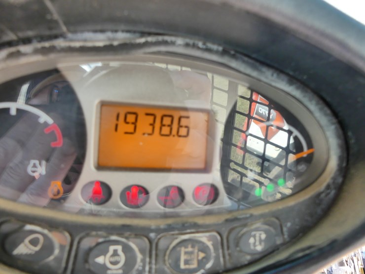 2019-bobcat-t870-image-18