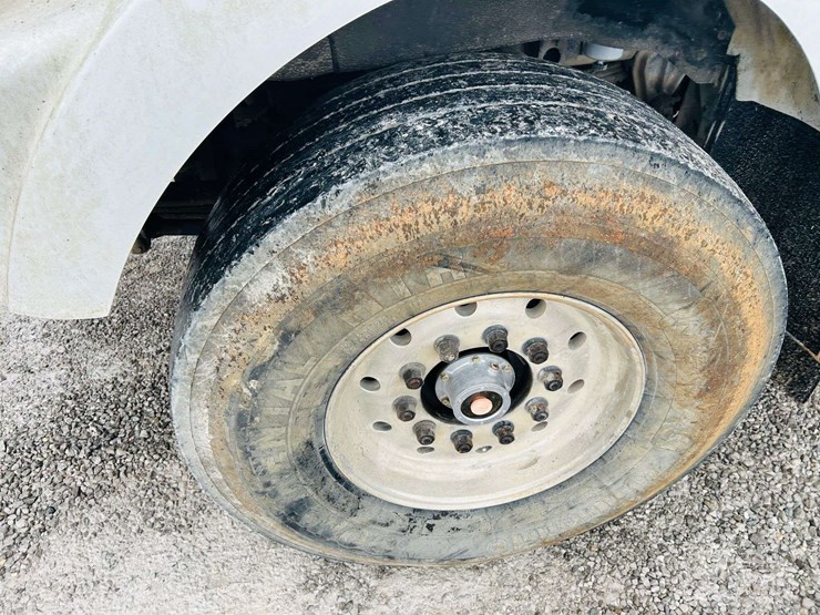 kenworth-t800-image-11