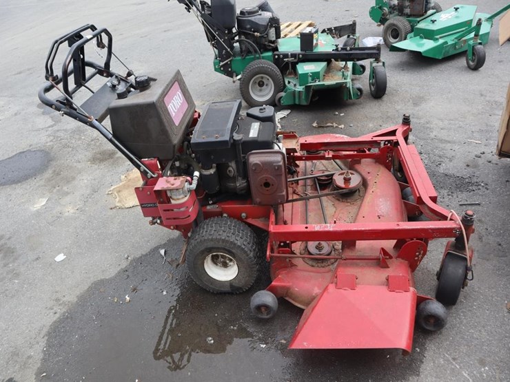 toro-walk-behind-mower-image-2