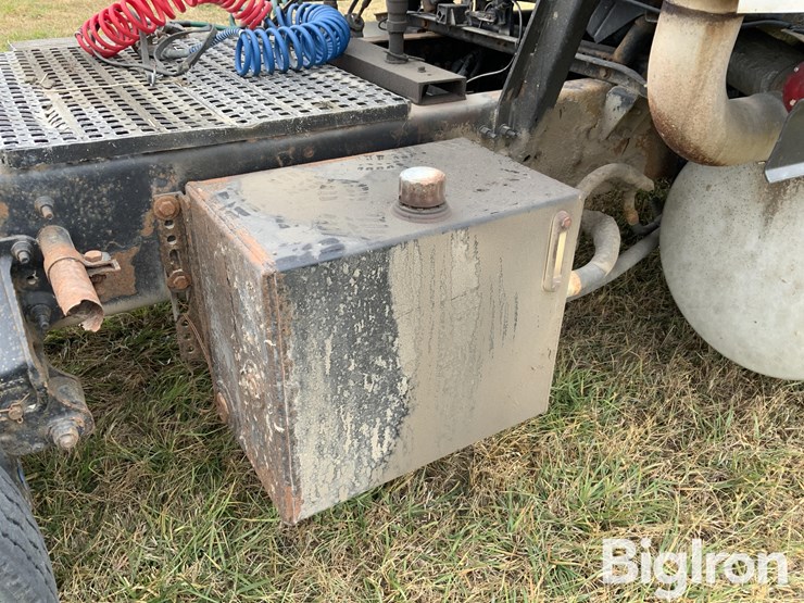 2006-volvo-t/a-truck-tractor-image-18