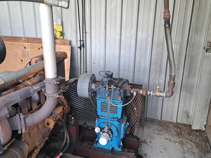 #219-•-entirety-lot-image-4