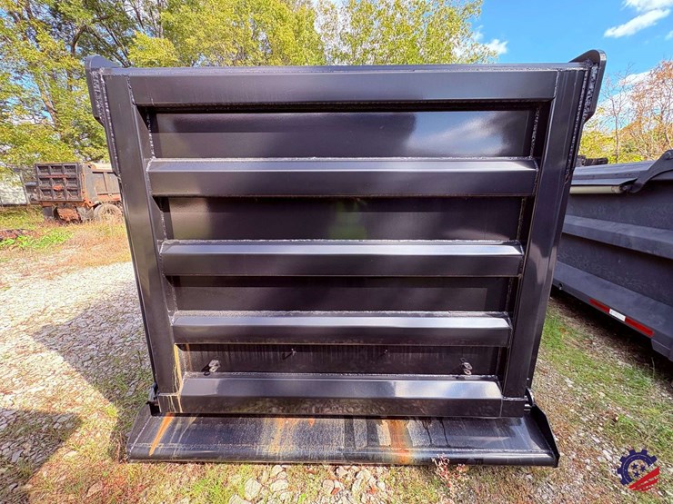 new-16'-ox-body-dump-body-with-high-lift-gate-image-3