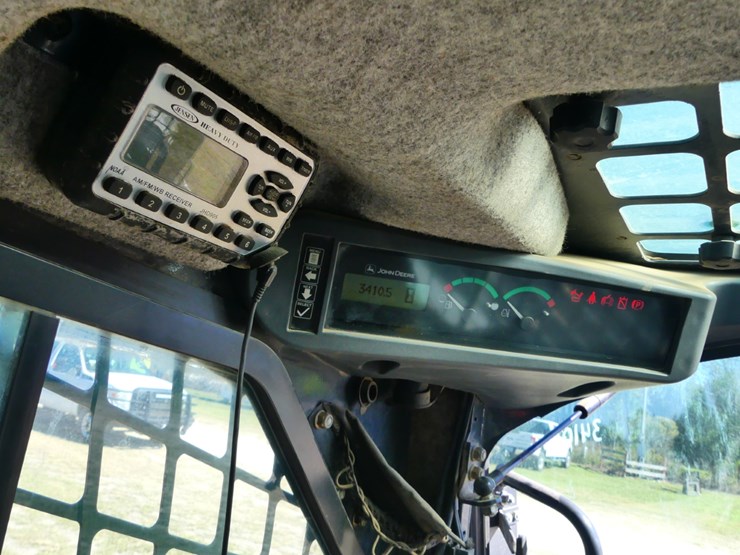 2012-deere-333d-image-17