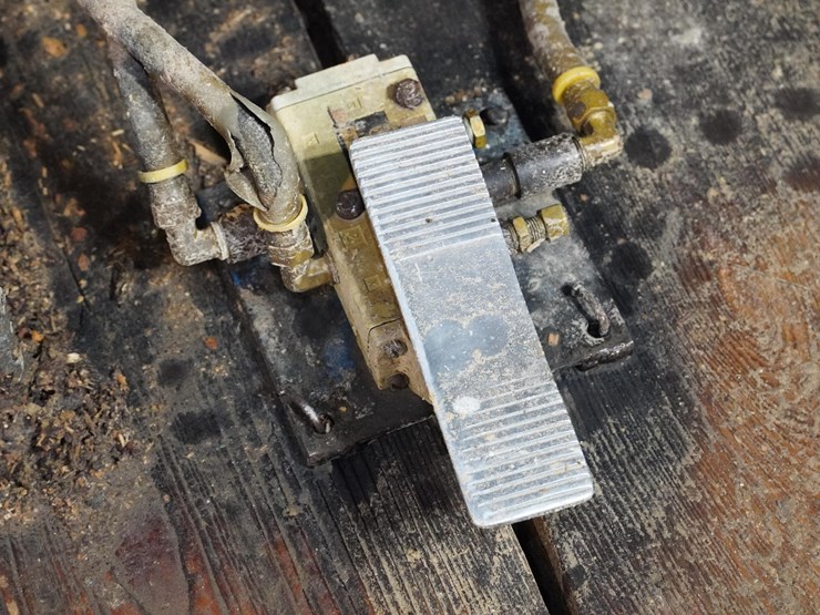 #122-•-cornell-board-edger-image-16