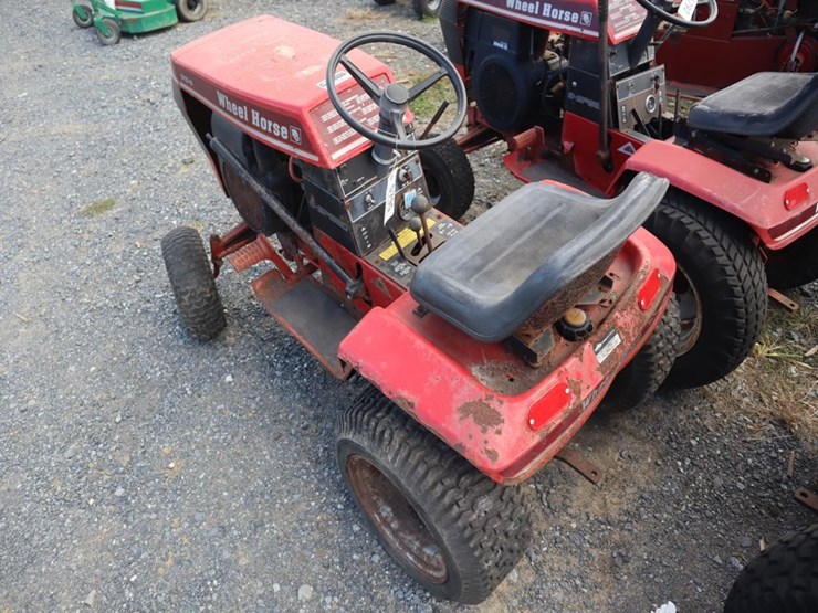 wheel-horse-lawn-&-garden-tractor-image-6