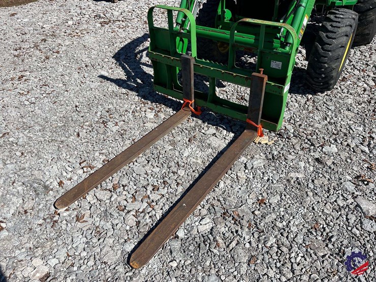 john-deere-4105-image-10