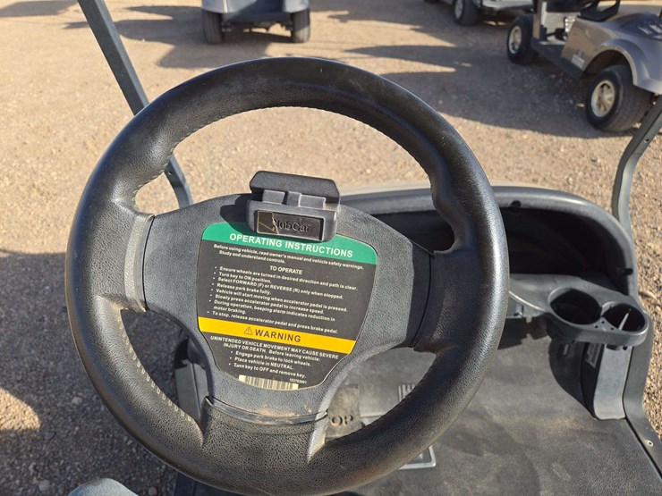 2017-club-car-precedent-golf-cart-image-16