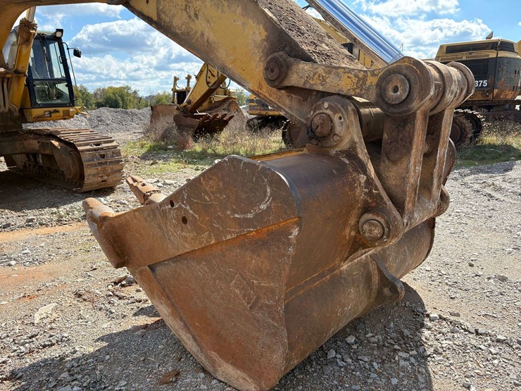 1999-caterpillar-375l-image-33