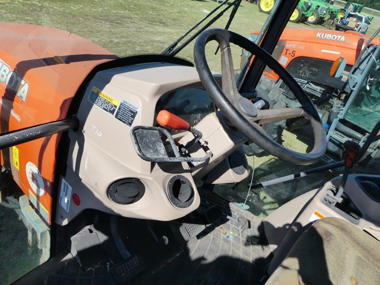 2014-kubota-m8560d-image-12