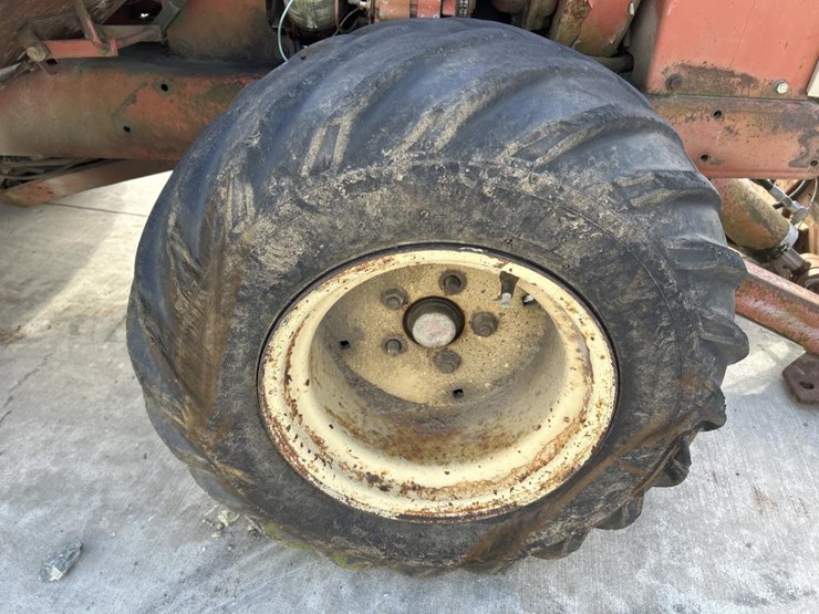 ditch-witch-2300-image-42