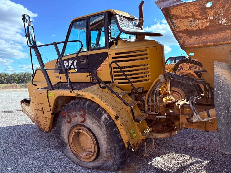 2007-caterpillar-740-image-17