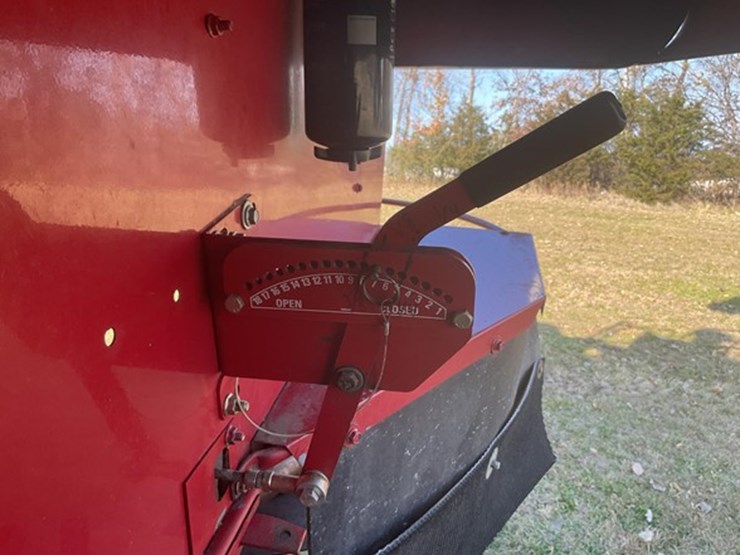 1993-case-ih-1666-image-14