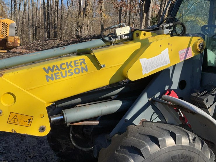 2011-wacker-neuson-750t-image-25