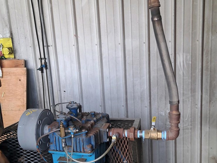 #216-•-quincy-air-compressor-image-4