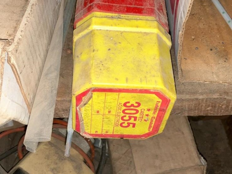 #763-•-bearings,-sprckets,-and-assorted-parts-image-51