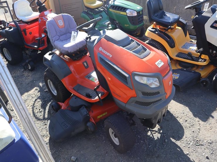 husqvarna-yth25k48-riding-mower-image-2