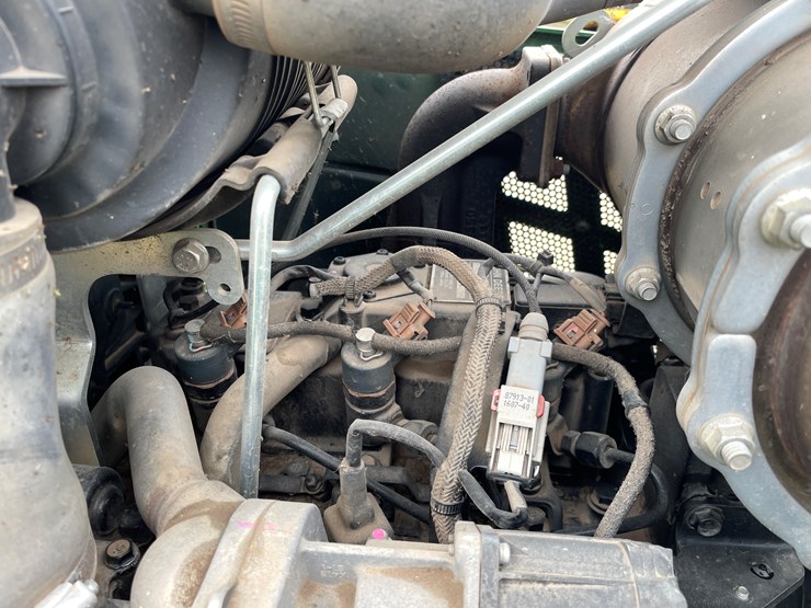 john-deere-3032e-image-70