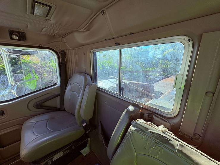 2007-international-paystar-5600i-image-51