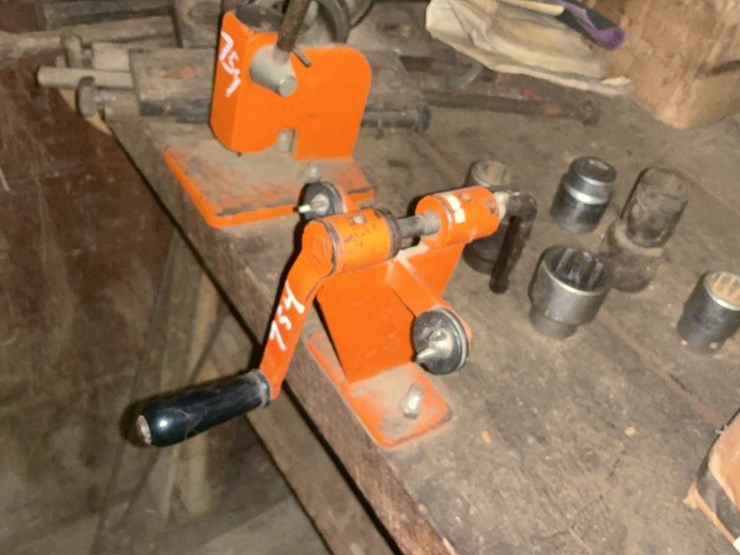 #754-•-wrenches,-tools,-miscellanous-parts-image-23