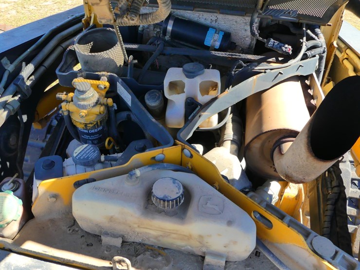 2012-deere-333d-image-9