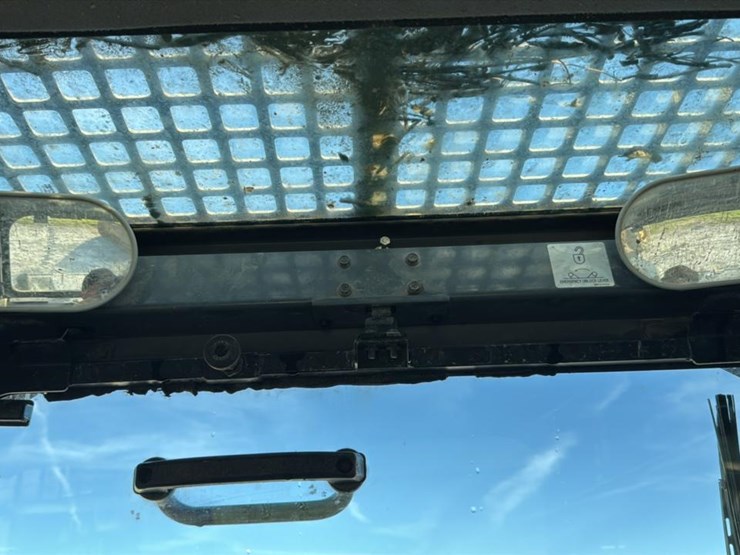 2018-takeuchi-tl8-image-44