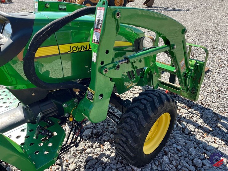 john-deere-4105-image-28